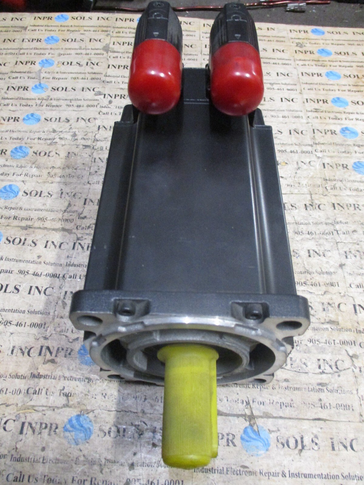 Allen-Bradley-MPM-B1152T-2J72AA-Inverter-Duty-Servo-Motor-480V-14kW-18HTested-165836204320 Allen Bradley MPM-B1152T-2J72AA Inverter Duty Servo Motor 480V 1.4kW 1.8H*Tested - Image 1