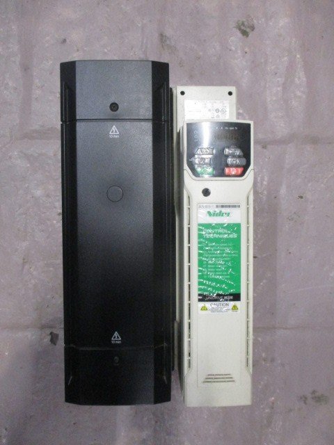 Control-Techniques-M200-065-00290A-Nidec-Unidrive-VFD-2530hp-575V-3P-Tested-157988346040 Control Techniques M200-065 00290A Nidec Unidrive VFD 25/30hp 575V 3P *Tested* - Image 1