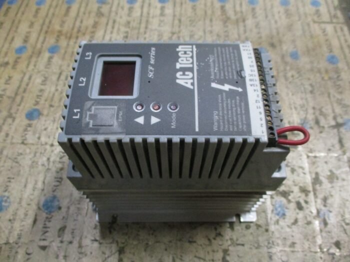 Lenze AC Tech SF520 VFD SCf Series AC Drive 480/590VAC 1.5kW 2HP 3.4/3A ...