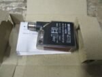 Pepperl+Fuchs MLV12-8-H-250-RT VISOLUX Sensor 115786 10-30VDC Class 2 *NEW* - Image 4
