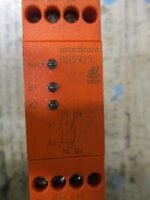 Safemaster BG5925.02/61 Emergency Stop BG5925 Relay Unit 24VDC 230VAC 3A*Tested* - Image 5