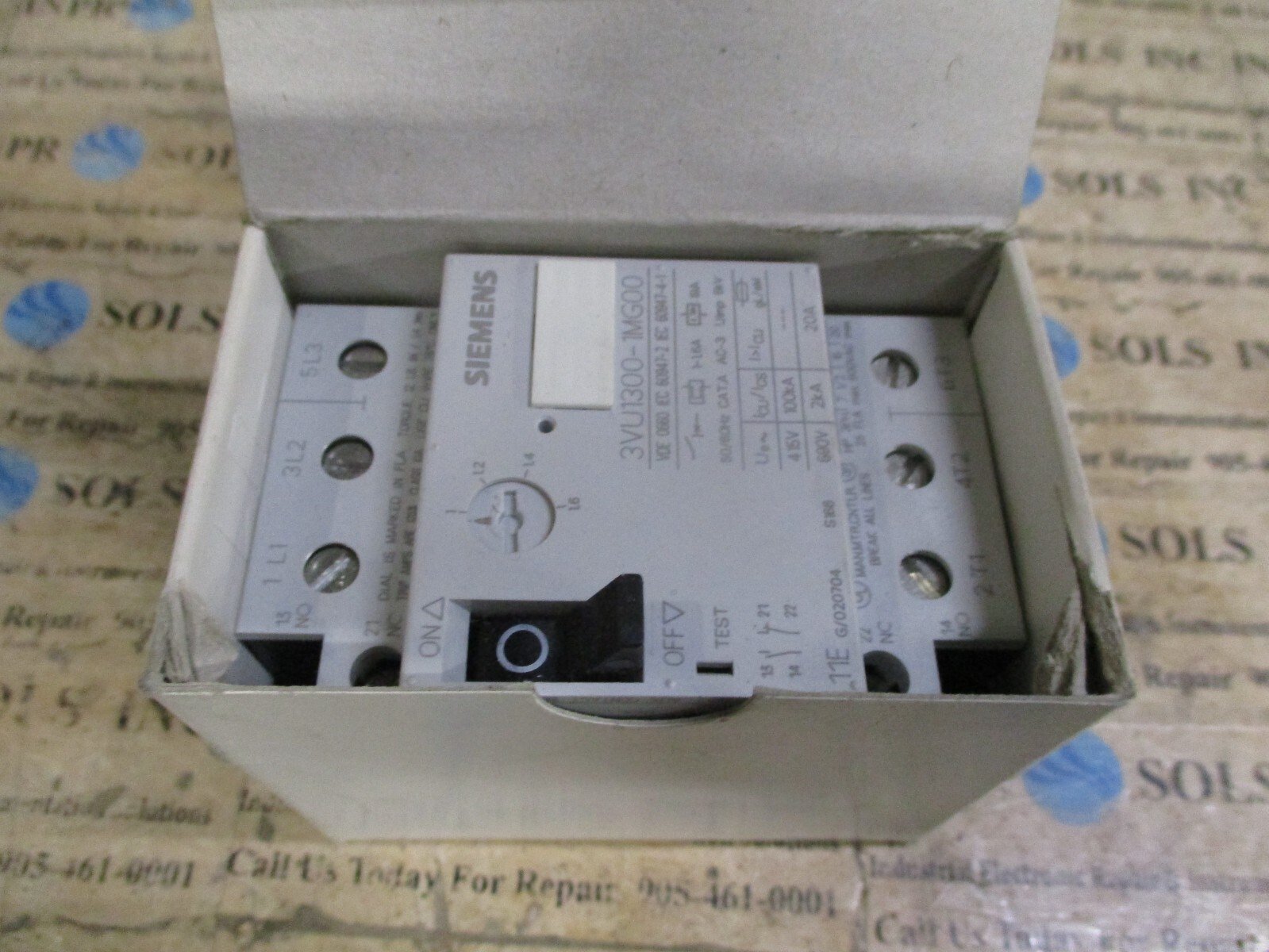 Siemens-3VU13-00-1MG00-Circuit-Breaker-3ZX1012-0VU13-1AA1-11E-1NO1NC-NEW-155286179230 Siemens 3VU13 00-1MG00 Circuit Breaker 3ZX1012-0VU13-1AA1 11E 1NO+1NC *NEW* - Image 1