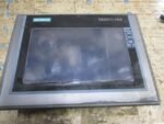 Siemens 6AV2124-0GC01-0AX0 SIMATIC TP700 Comfort HMI Touch Panel 24VDC *Parts*