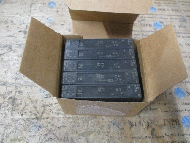 Siemens-6ES7-131-4BD01-0AB0-SIMATIC-ET-200S-Digital-Input-4-DI-24V-DC-HF-NEW-157782360150 Siemens 6ES7 131-4BD01-0AB0 SIMATIC ET 200S Digital Input 4 DI 24V DC HF *NEW* - Image 1