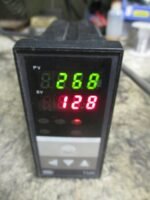 YHC TME TME-7411Z Temperature Controller 0-400C 220VAC YHC TME 7411Z *Tested* - Image 3