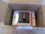 ABB 1SCA022793R3060 EOT32 Enclosure Switch Disconnect EOT32U3P3-S 600V 40A *NEW* - Image 3