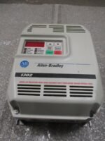 Allen Bradley 1302-C001-AA 1302 AC Drive 575VAC 1HP 1.6Amp I/M 189386 *Tested* - Image 4