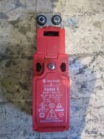 Allen Bradley 440K-C21050 Guardmaster Cadet-3 Safety Switch 240VAC 3A B *Tested* - Image 3