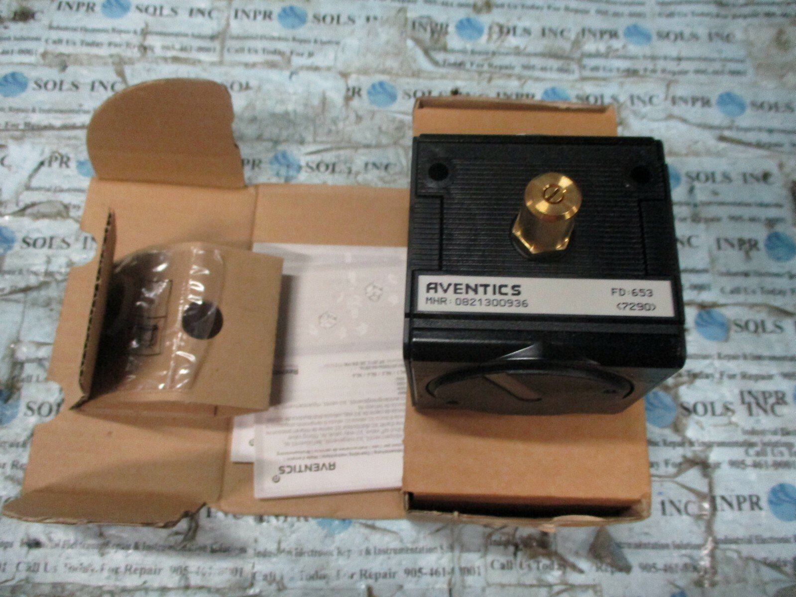 Aventics-0821300936-Bosch-654-Pneumatic-valve-Switch-FD-653-BRAND-NEW-153979165441 Aventics 0821300936 Bosch 654 Pneumatic valve Switch FD: 653 *BRAND NEW* - Image 1