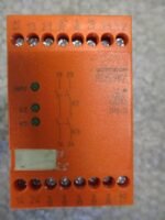 E.Dold & Sohne KG BD5987.02 Not-Aus Relay Modul 24VDC AC15 5A/250V *Tested*