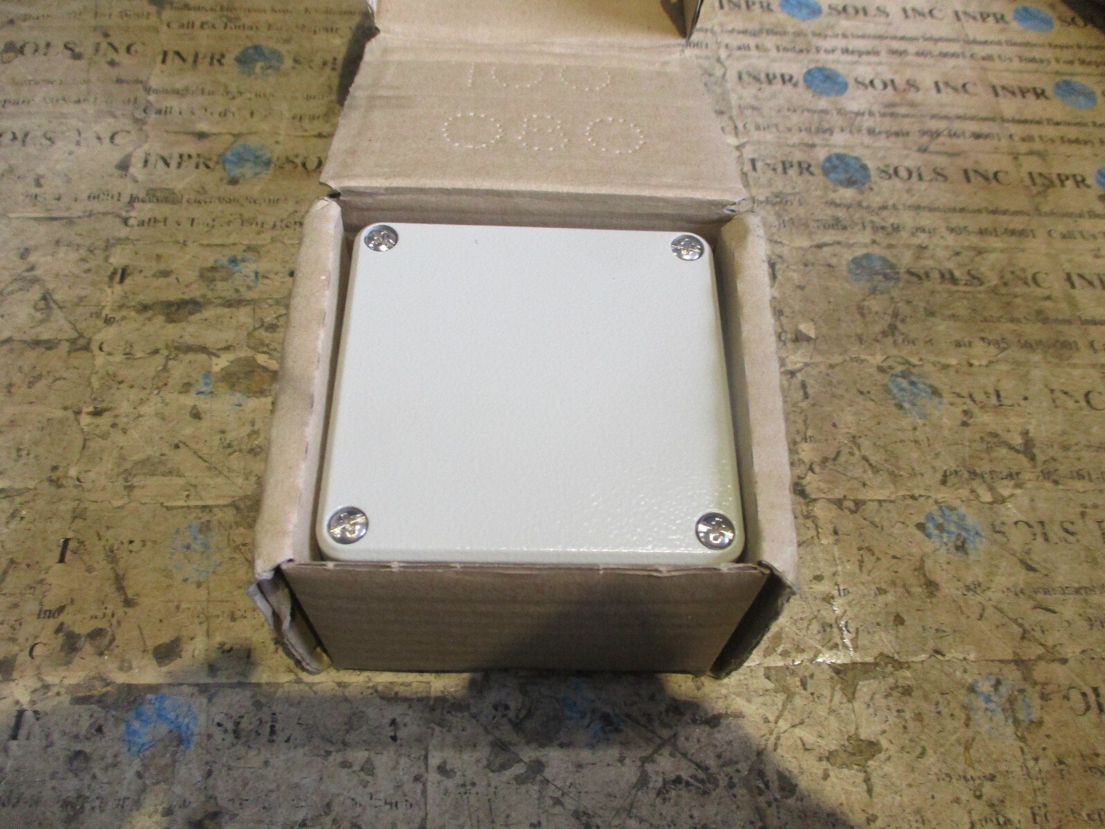 HAMMOND-R100-080-000-DI-CAST-Aluminum-Enclosure-Dimension-315x315x236NEW-156375957331 HAMMOND R100-080-000 DI CAST Aluminum Enclosure Dimension 3.15"x3.15"x2.36"*NEW* - Image 1