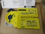 Lenze E94AYAE SM301 Safety Module Servo Drives 9400 HW:1B SW:01.40 *NEW* - Image 3