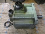 Mitsubishi HC-SF352 AC Servo Motor 146V 17A 3.5kW 2000rpm *Crack Connec *Tested*