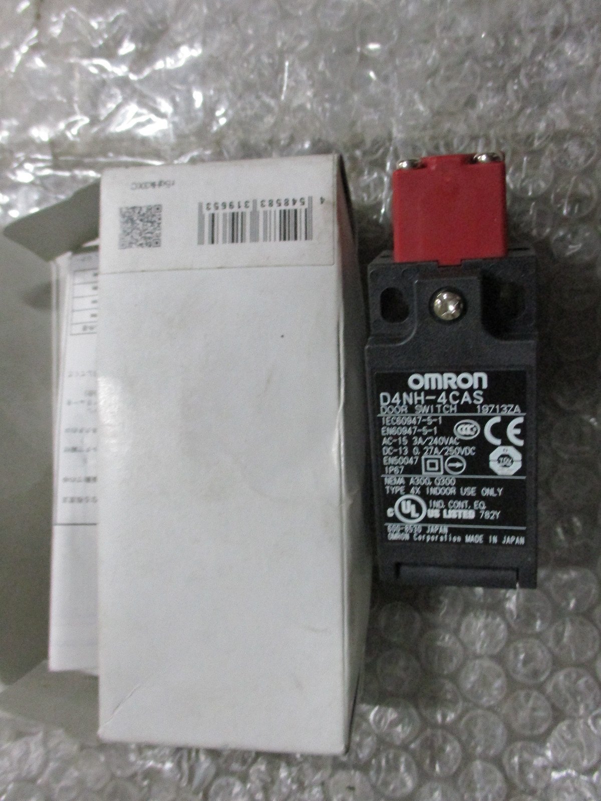 OMRON-D4NH-4CAS-Door-Switch-AC-15-3A-240VAC-DC-13-027A250AC-NEMA-Type-4X-NEW-163416506221 OMRON D4NH-4CAS Door Switch AC-15 3A 240VAC DC-13 0.27A/250AC NEMA Type 4X *NEW* - Image 1