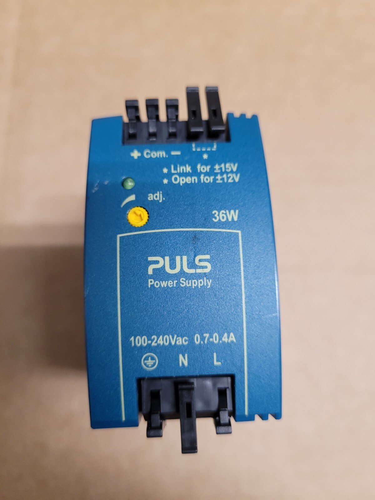 PULS-ML30106-POWER-SUPPLY-36W-INPUT100-240VAC-OUTPUT-12VDC15VDC-165764401301 PULS ML30.106 POWER SUPPLY 36W INPUT:100-240VAC OUTPUT: 12VDC/15VDC - Image 1