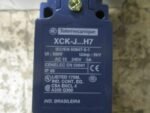 Telemecanique ZCKJ1H7 Limit Switch Body XCK-J Series 1/2" NPT IP66 *NEW* - Image 4