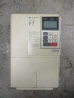 Yaskawa CIMR-F7U47P5 Varispeed F7 AC Drive 380-480VAC 17A 13kVA *parts*