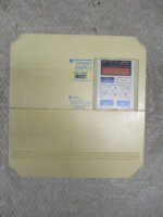 Yaskawa CIMR-PCE42P2 AC Drive Varispeed 606PC3 2.2kW 400VAC 4.8A 3.7KVA *Tested