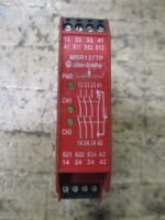 Allen Bradley 440R-N23132 Guardmaster Safety Relay 24VAC/DC Ser C MSR127*Tested*