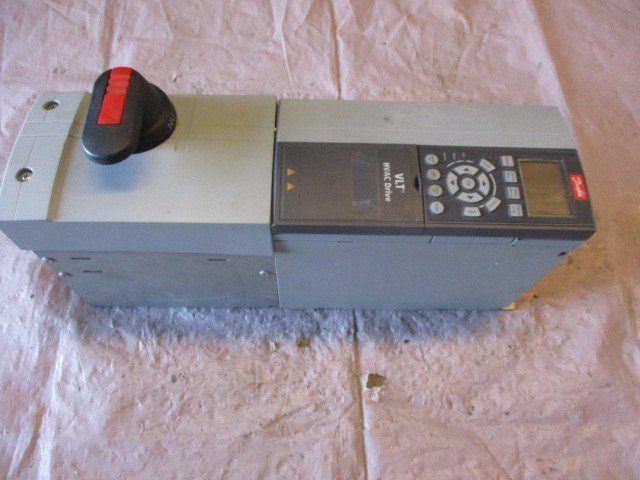 Danfoss-FC-102P4K0T6E21HXXGX1XXSXXXXAXBX-Drive-4kW-5HP-600V-PN-131N2984Tested-167943133502 Danfoss FC-102P4K0T6E21HXXGX1XXSXXXXAXBX Drive 4kW 5HP 600V P/N 131N2984*Tested* - Image 1
