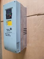Eaton Johnson Control SVX9000 SVX004A1-5A4N1 Variable Frequency 5HP 600V - Image 4