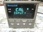 Honeywell DC200C-0-20A-1D0000-0 MINI-PRO UDC2000 Temperature Controller *Tested* - Image 4