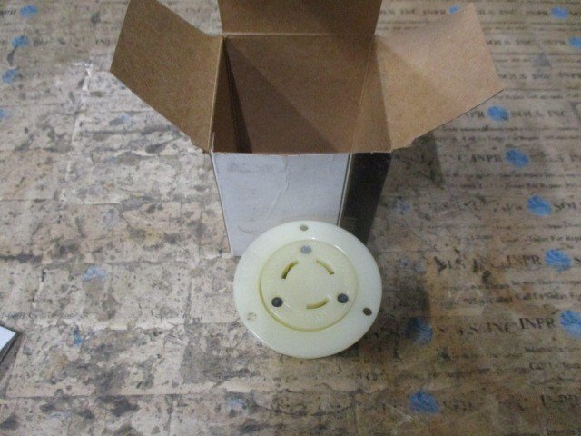 Leviton-2696-30A-600V-3-Phase-Flanged-Outlet-L13-30R-Nylon-Locking-Recepta-NEW-157594395742 Leviton 2696 30A 600V 3-Phase Flanged Outlet L13-30R Nylon Locking Recepta *NEW* - Image 1