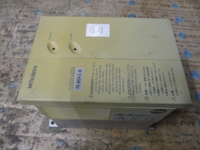 Mitsubishi-FR-A024-075-Freqrol-A024-Inverter-075kW-5Amp-200-230V-82A-Tested-157443548182 Mitsubishi FR-A024-0.75 Freqrol A024 Inverter 0.75kW 5Amp 200-230V 8.2A *Tested* - Image 1