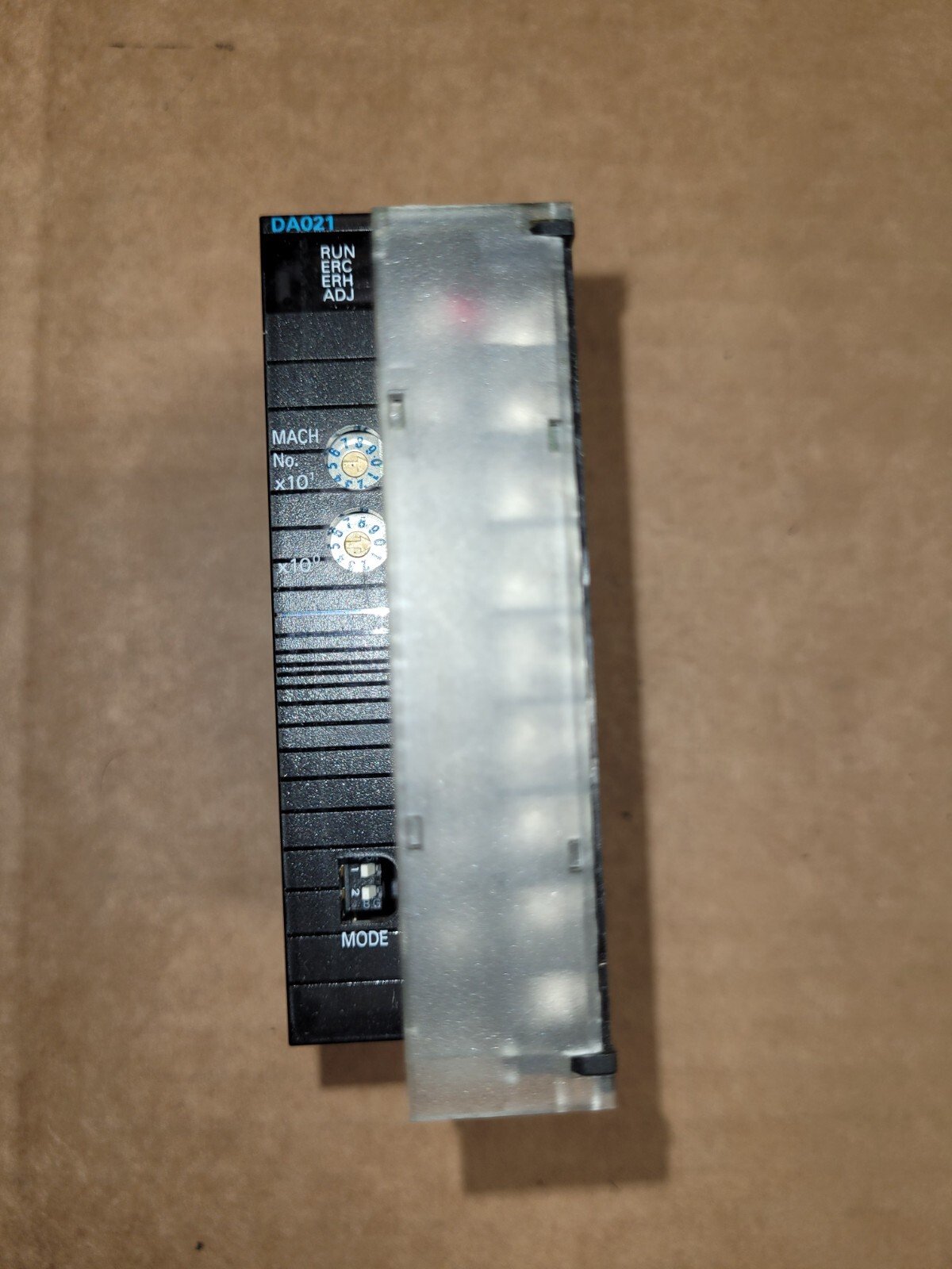 Omron-CJ1W-DA021-CJ1WDA021-DA-Unit-Programmable-Logic-Controller-Tested-165807745722 Omron CJ1W-DA021 CJ1WDA021 D/A Unit Programmable Logic Controller *Tested* - Image 1