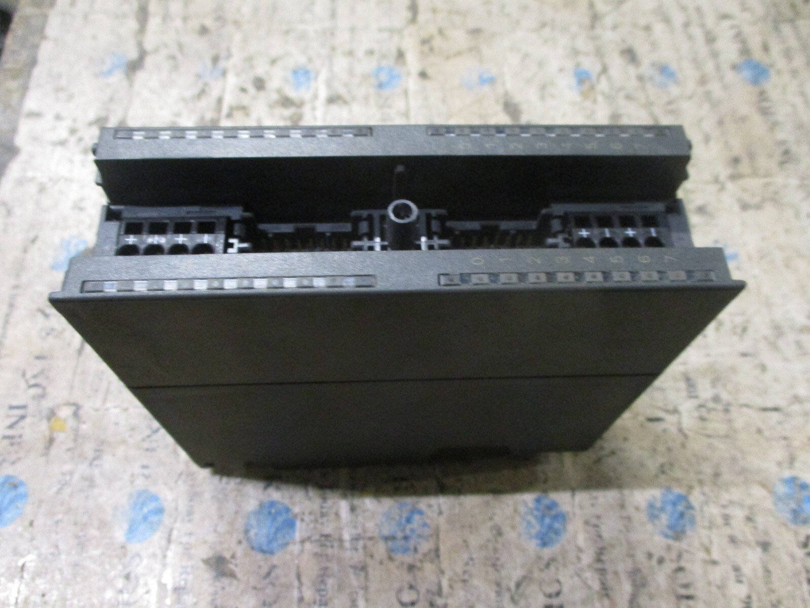 Siemens-6ES7-322-1BL00-0AA0-Simatic-S7-PLC-Module-6ES7322-1BL00-0AA0-Tested-166579524032 Siemens 6ES7 322-1BL00-0AA0 Simatic S7 PLC Module 6ES7322-1BL00-0AA0 *Tested* - Image 1