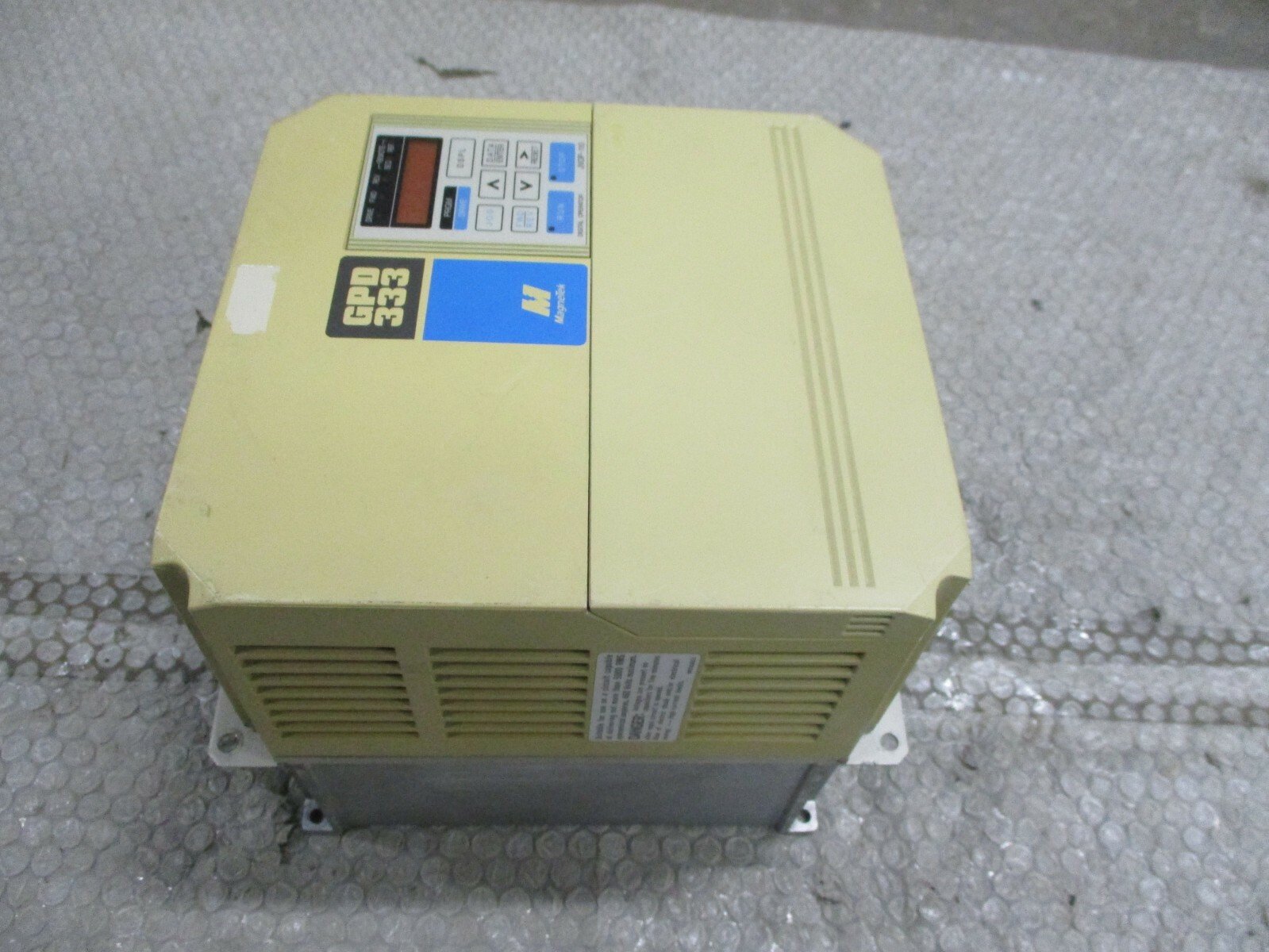 Yaskawa-Magnetek-DS044-S1-Magnetek-GPD333-AC-Drive-3HP-380-460VAC-48A-TESTED-164800411922 Yaskawa Magnetek DS044-S1 Magnetek GPD333 AC Drive 3HP 380-460VAC 4.8A *TESTED* - Image 1