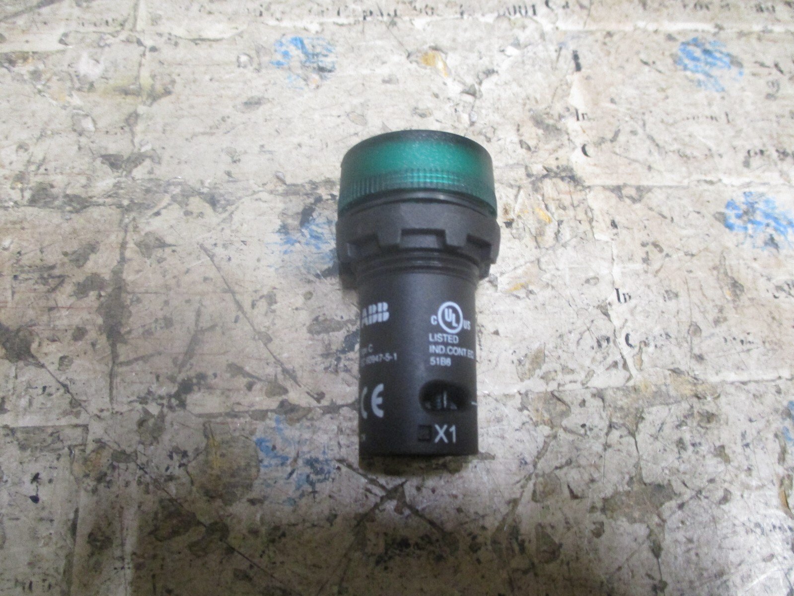 ABB-CL-502G-Indication-Green-LED-light-24VACVDC-15mA-ABB-CL-502G-NEW-156663872273 ABB CL-502G Indication Green LED light 24VAC/VDC 15mA ABB CL-502G *NEW* - Image 1