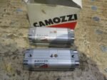 CAMOZZI 31F2A016A05/10N Pneumtaic Air Cylinder Press 10bar 31F2A016A05/10N *NEW* - Image 3