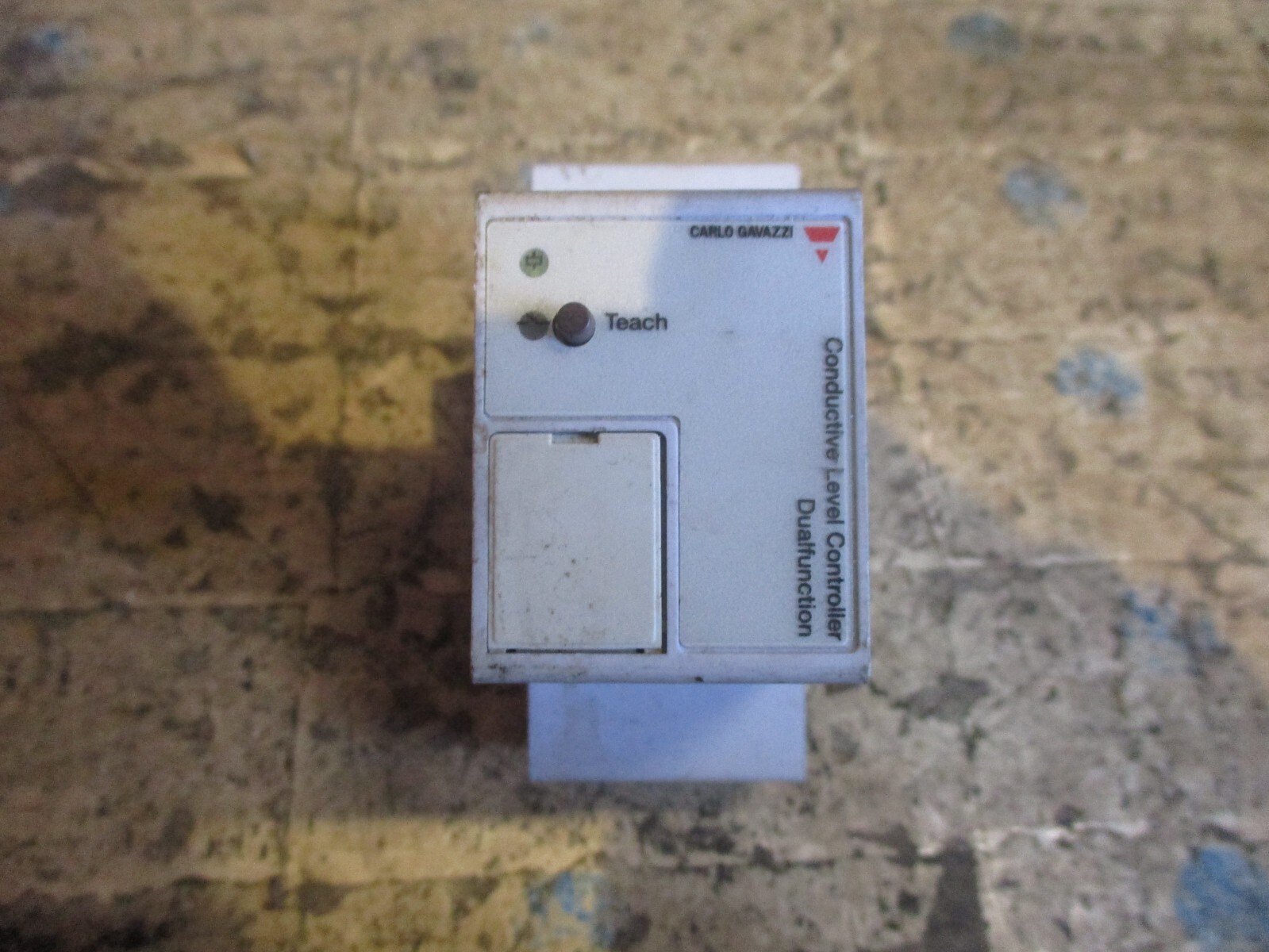 Carlo-Gavazzi-CLP2ET1CM24-Conductive-Level-Controller-Dualfunction-30VDCTested-156515166163 Carlo Gavazzi CLP2ET1CM24 Conductive Level Controller Dualfunction 30VDC*Tested* - Image 1