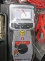 Megger MIT410/2 Insulation Tester Un 230/400V Ume 10-600V  0.1MOhm-1Gohm *NEW* - Image 5