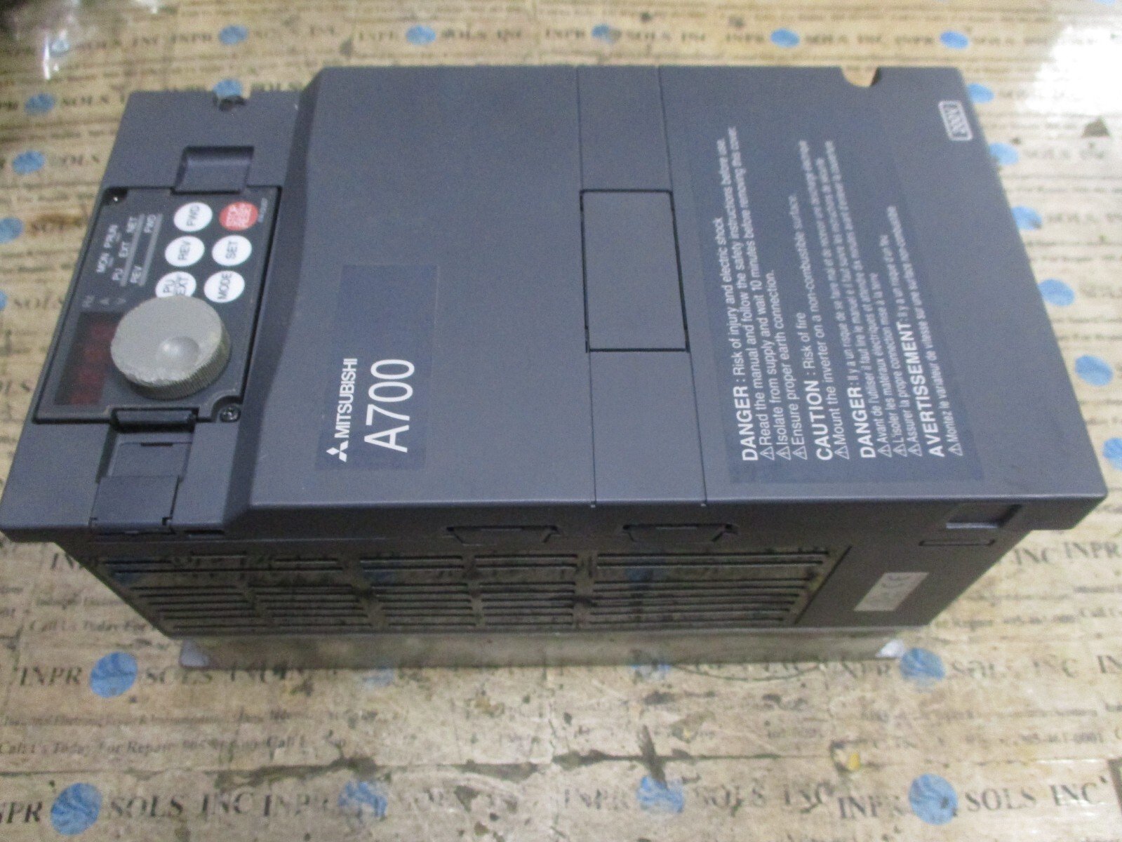 Mitsubishi-FR-A720-00080-NA-A700-AC-inverter-200-240VAC-96A105A-PARTS-155886862323 Mitsubishi FR-A720-00080-NA A700 AC inverter 200-240VAC 9.6A/10.5A *PARTS* - Image 1