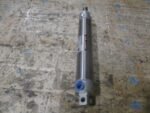 SMC NCME106-0400C Pneumatic Air Cylinder 1-1/16" Bore 4" Stroke 250 PSI *Tested* - Image 3