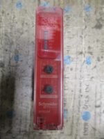 Schneider XPSUAF13AP Preventa Safety Module 24VAC /DC 8A Schneider XPSUA*Tested* - Image 3