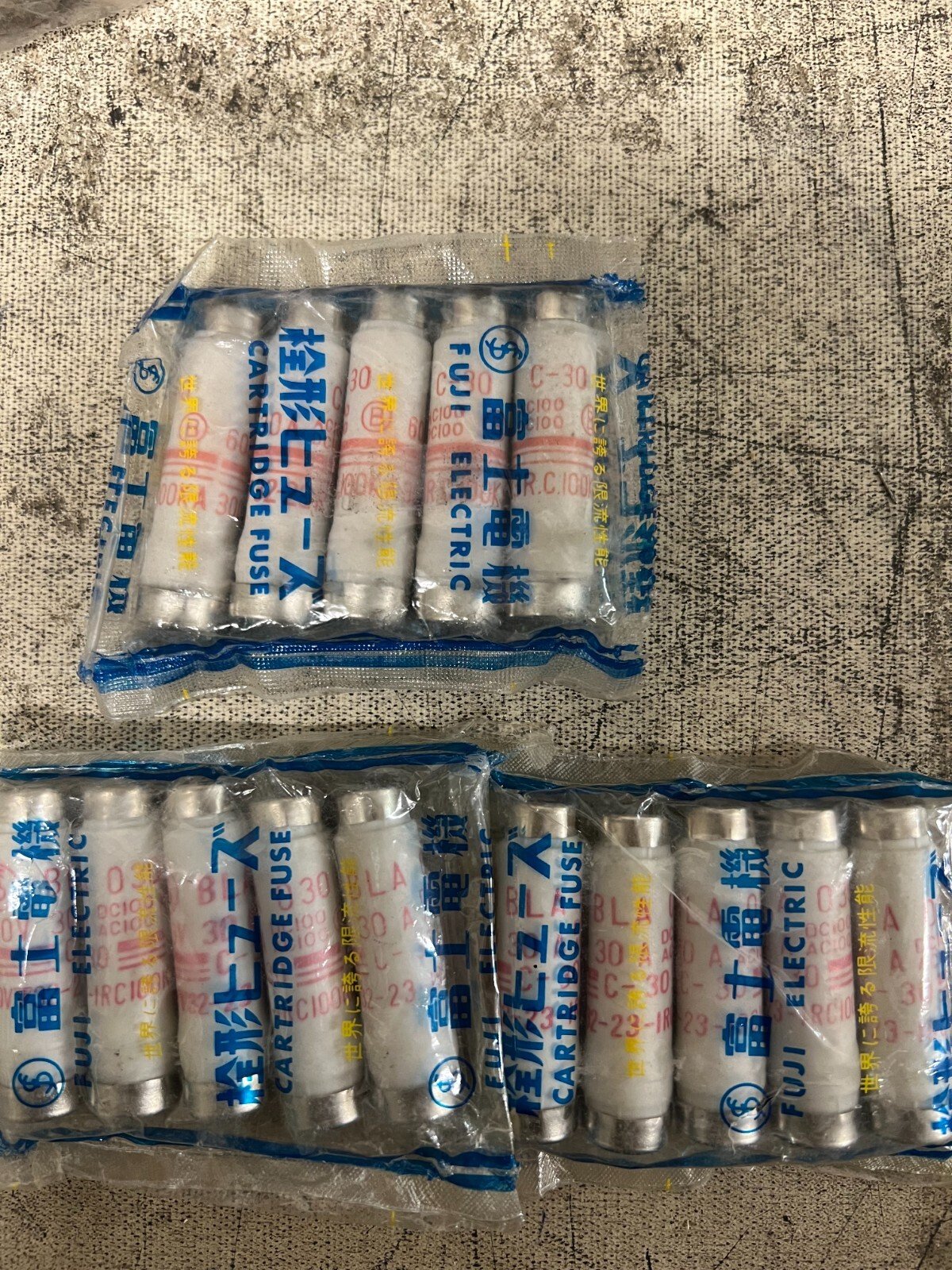 Utsunomiya-BLA030D-C-30-Fuse-30A-30-Amps-Tested-165872593643 Utsunomiya BLA030D C-30 Fuse 30A 30 Amps Tested - Image 1