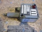 Allen Bradley 836T-T254J Pressure Switch Ser A 120-600V 7200/720VA 42bar*Tested* - Image 3
