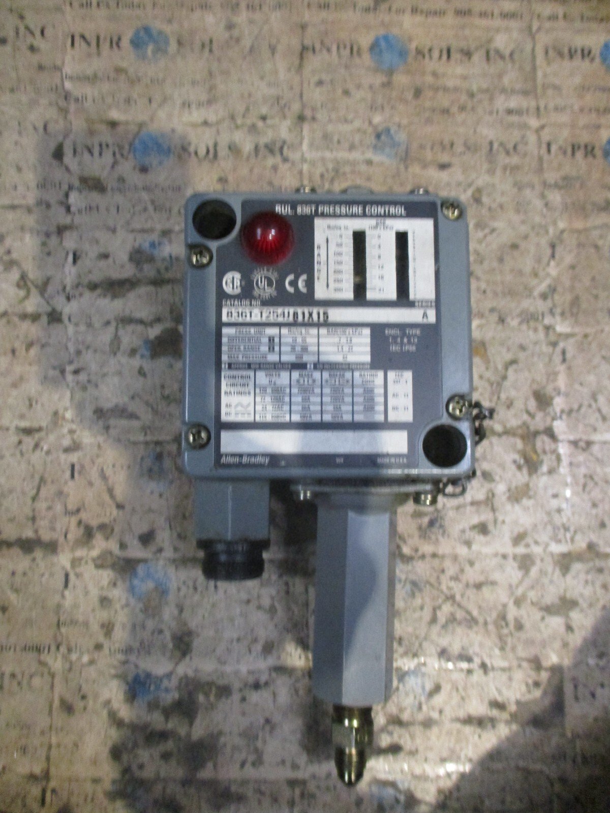 Allen-Bradley-836T-T254J81X15-Pressure-Control-20-300lbssq-in-14-21BARTested-156545377464 Allen Bradley 836T-T254J81X15 Pressure Control 20-300lbs/sq in 1.4-21BAR*Tested* - Image 1