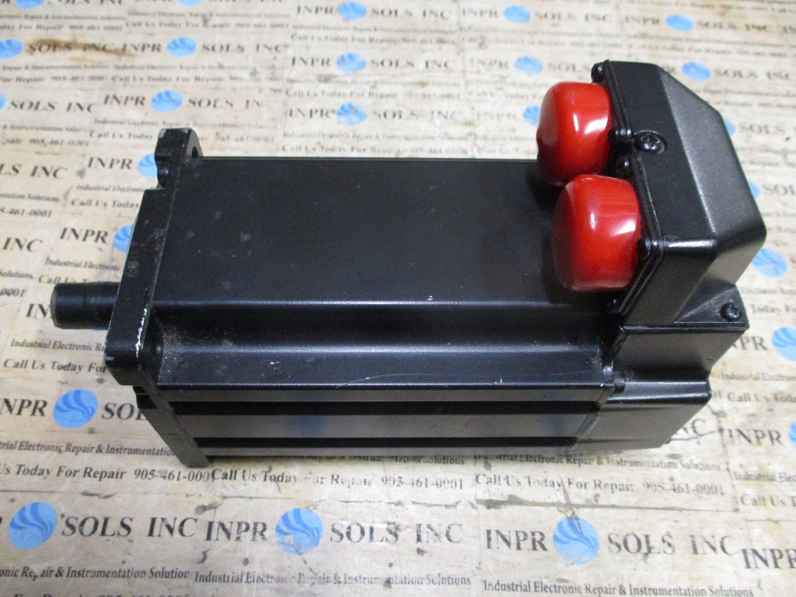 Allen-bradley-MPL-B330P-SJ22AA-Kinetix-AC-Servo-Motor-18kW-61A-460V-A-Tested-155186180594 Allen bradley MPL-B330P-SJ22AA Kinetix AC Servo Motor 1.8kW 6.1A 460V A *Tested* - Image 1