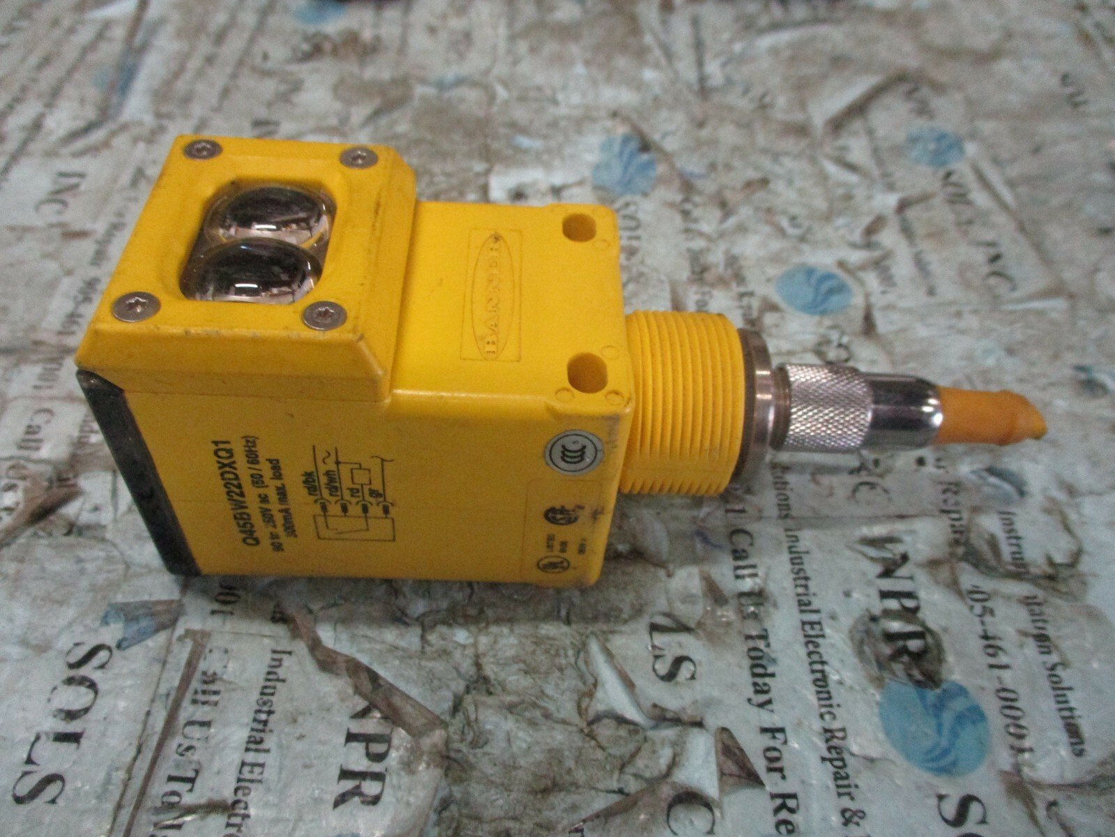 Banner-Q45BW22DXQ1-Photoelectric-Sensor-90-250VAC-300mA-Tested-154025936424 Banner Q45BW22DXQ1 Photoelectric Sensor 90-250VAC 300mA *Tested* - Image 1