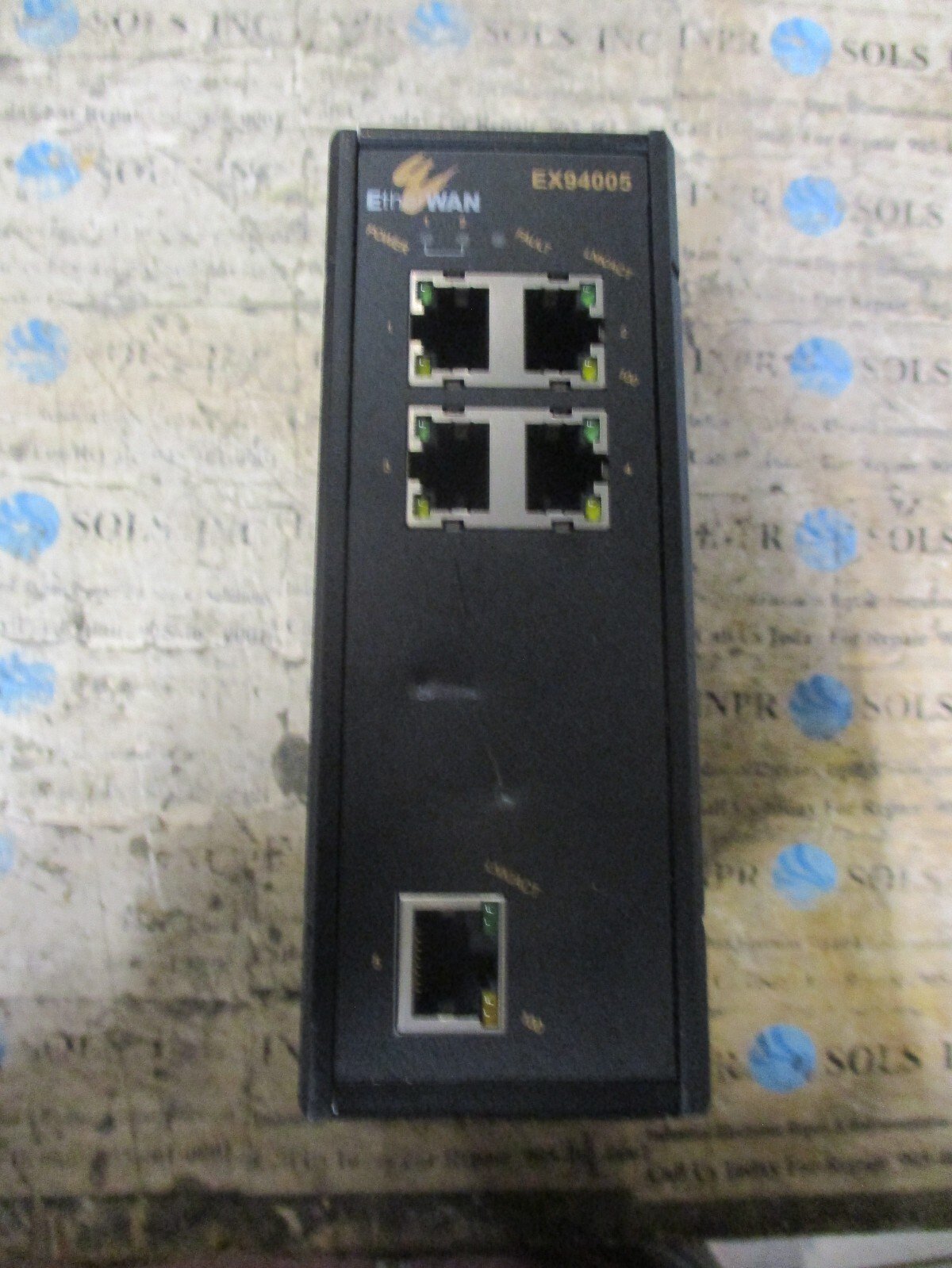Etherwan-EX94005-00-1-A-Switch-EX94005-Ethernet-Switch-5Port-12-48VDC-Tested-166059994124 Etherwan EX94005-00-1-A Switch EX94005 Ethernet Switch 5Port 12-48VDC *Tested* - Image 1
