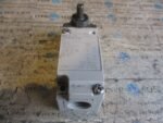 OMRON D4A-2501N Proximity Limit Switch NEMA B600 OMRON D4A-2501N Switch *Tested* - Image 5