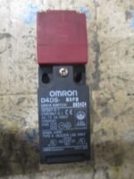 OMRON D4DS-85FS Door Switch Safety Interlock 2A/400V D4DS85FS *Tested*