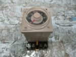 OMRON H3CR-A8E Timer Module t:0.05S-300h 100-240VAC 100-125VD *Tested*