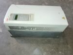 ABB ACS800 Drive ACS800-U1-0060-7 60HP, 525-690V, 58A, tested minor body damaged - Image 8
