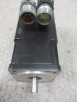 Allen Bradley MPL-B220T-VJ42AA Kinetix AC Servo Motor 0.62kW Ser A 460V *Tested* - Image 5