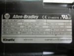 Allen Bradley MPL-B220T-VJ42AA Kinetix AC Servo Motor 0.62kW Ser A 460V *Tested* - Image 7